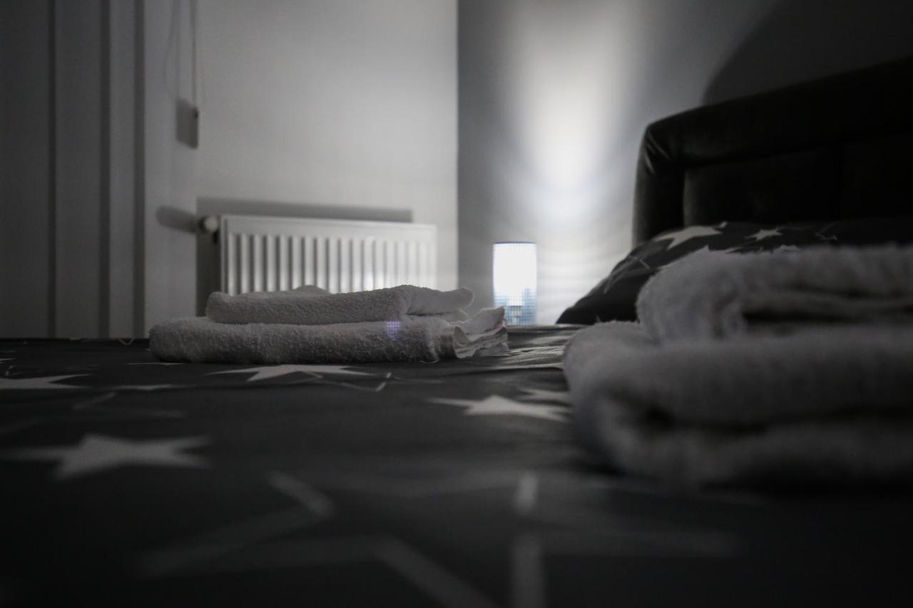 Manirosi 3 Apartman 수보티차 외부 사진